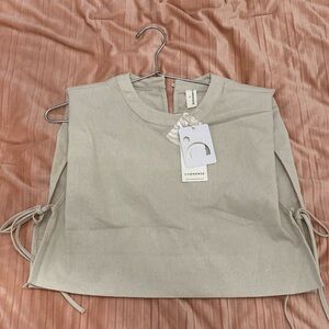 Linen crop, padded shoulder top